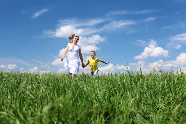 Mother with son on the meadow — Stock Photo, Image