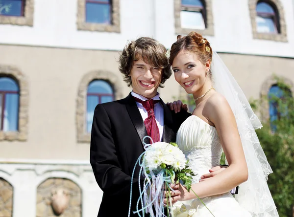 Sköt unga par äktenskapets — Stockfoto