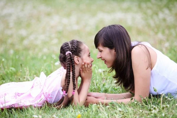 Young mother and her young daughter — Stock Photo, Image