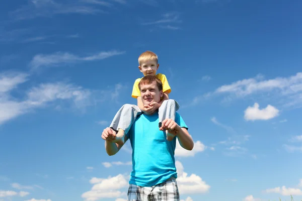 Father with son in summer day outdoors — Stock Photo, Image