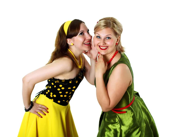 Дві молодої жінки в яскравих кольорових сукнях — стокове фото