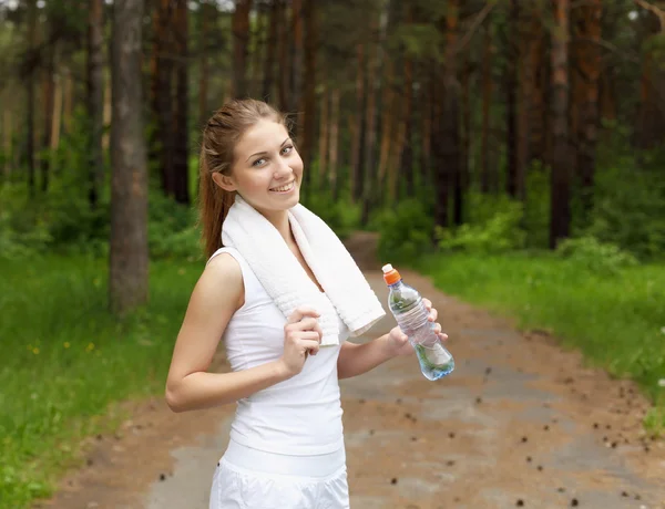 Young woman doing sport outdoors — Stock Photo, Image