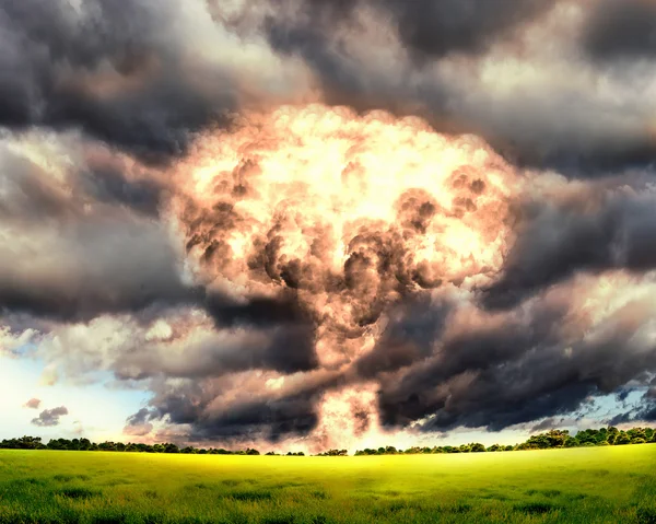 Ядерний вибух у відкритому космосі — стокове фото