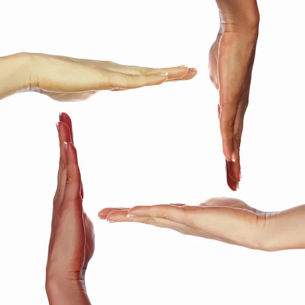 Las manos humanas como símbolo de la diversidad étnica — Foto de Stock