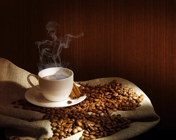 Steaming cup of coffee — Stock Photo, Image