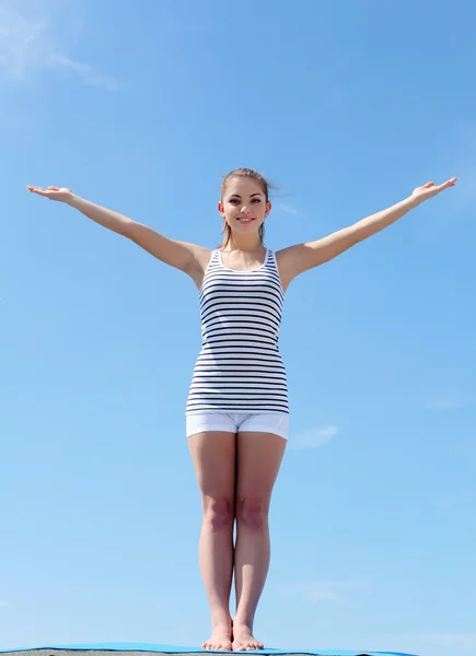 Portretul unei tinere care face exerciții — Fotografie, imagine de stoc