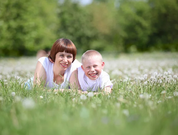 Young mother and her young son — Stock Photo, Image