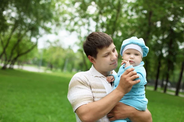Father with his baby boy outside — Stock Photo, Image