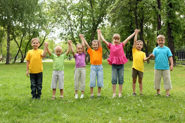 Group of children in the park — Stock Photo, Image