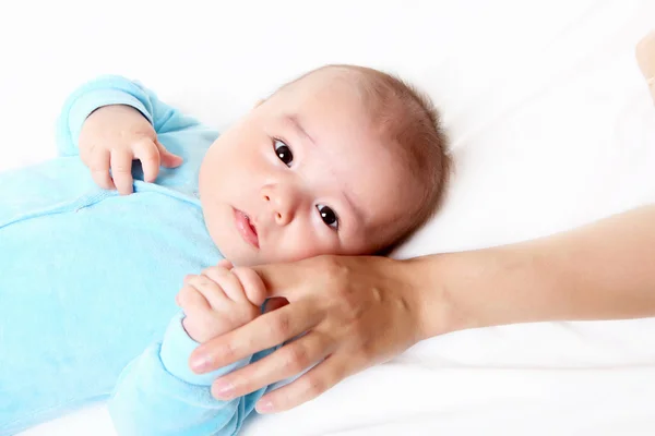 Egy csecsemő kisfiú portréja — Stock Fotó