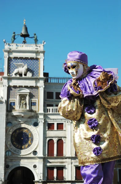 Person in costume at Venice carnival 2011 — Stock Photo, Image