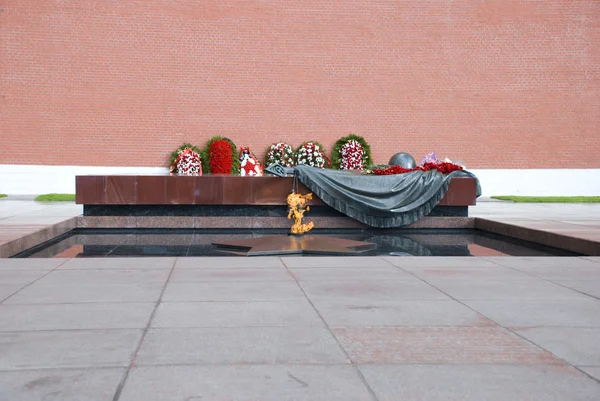 Вечный огонь на Красной площади в Москве — стоковое фото