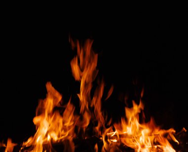 siyah bir ateş