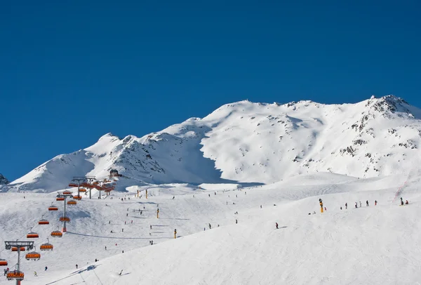 Sur les pistes de la station de ski de Solden. Autriche — Photo