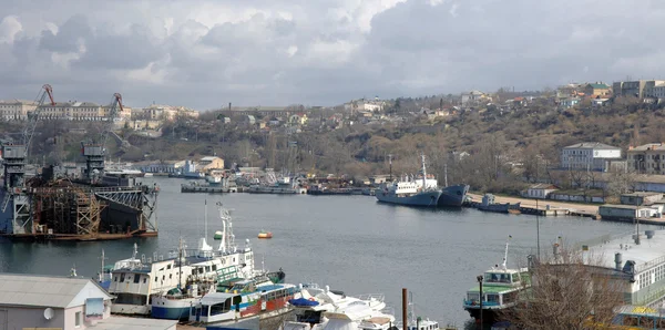 W portu Sewastopol — Zdjęcie stockowe