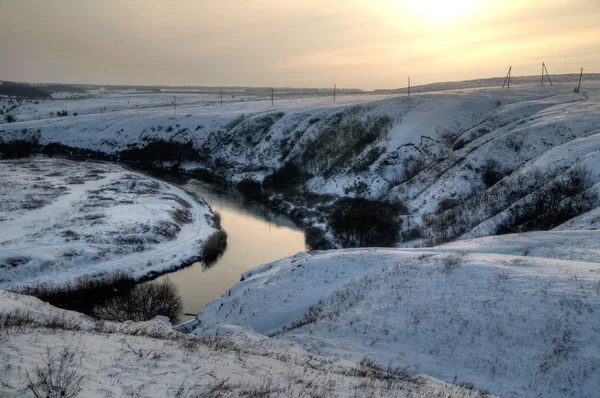 Зимний пейзаж со снегом — стоковое фото