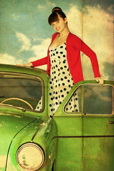 Vintage Collage mit Schönheit Frau in grünem Auto — Stockfoto