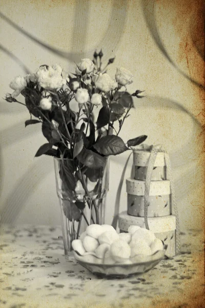Desaturated τριαντάφυλλα σε glas — Φωτογραφία Αρχείου