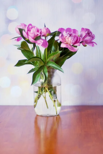 Vacker bukett blommor — Stockfoto