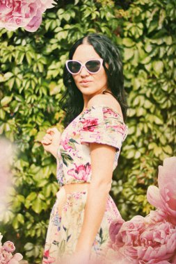 Vintage görüntü güzellik genç kadınla