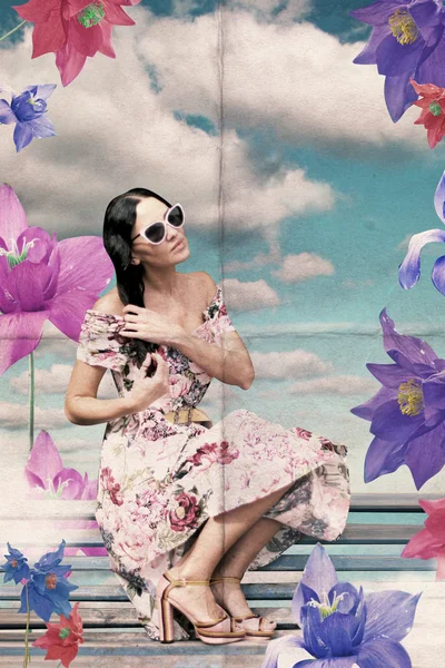 Colagem vintage com mulher de beleza com flores — Fotografia de Stock