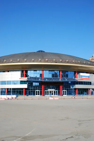 Div-elementen "uralochka" sport palace, Jekaterinenburg, Rusland — Stockfoto