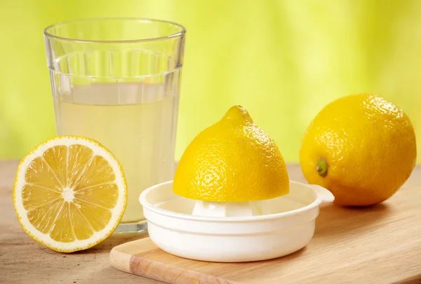 Citronsaftχυμό λεμονιού — Φωτογραφία Αρχείου