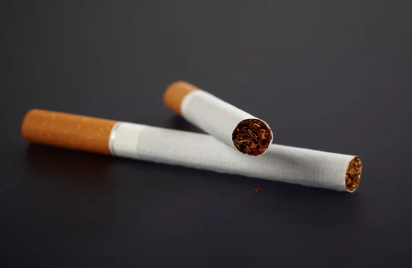 Dvě cigarety — Stock fotografie