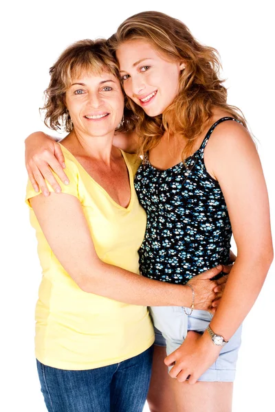 Madre e figlia che si abbracciano — Foto Stock