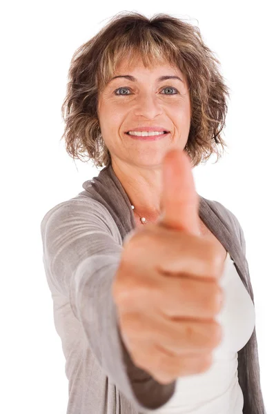 Senior mulher gesticulando polegares para cima — Fotografia de Stock