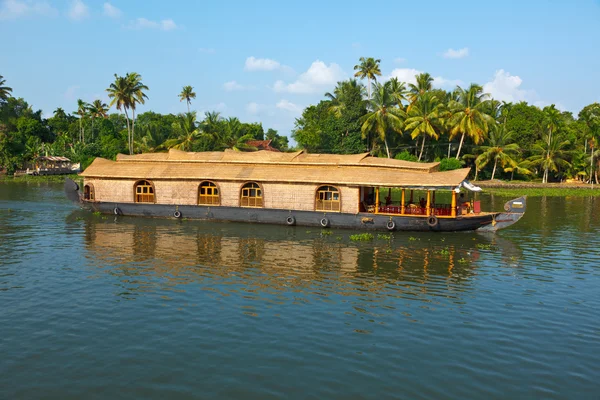 Houseboat on Kerala backwaters, India — Stock Photo, Image