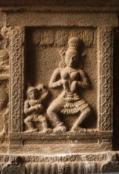 Bas-reliefs dans le temple hindou. Temple Arunachaleswar. Thiruvannam — Photo