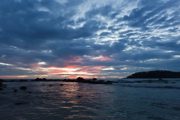 Zachód słońca na Oceanie. Mirissa, sri lanka — Zdjęcie stockowe