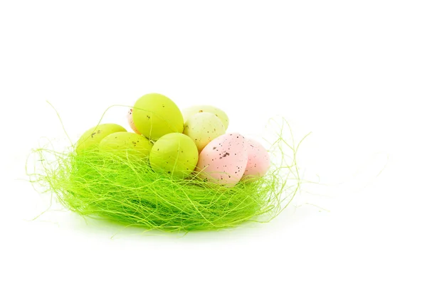 Nid de Pâques décoratif avec des œufs — Photo