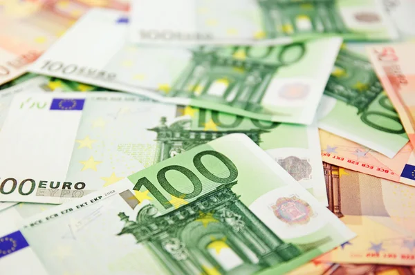 Hintergrund aus Euro-Banknoten — Stockfoto