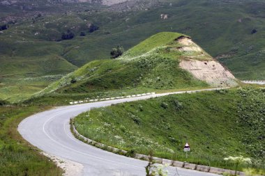 Dağ yolu