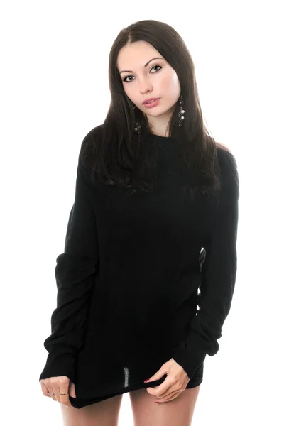 Siyah elbiseli genç kadın. — Stok fotoğraf