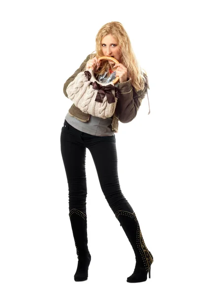 Hübsche junge Blondine mit Handtasche. isoliert — Stockfoto
