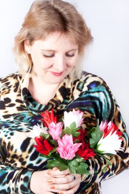 çiçekler bir sürü güzel kadın