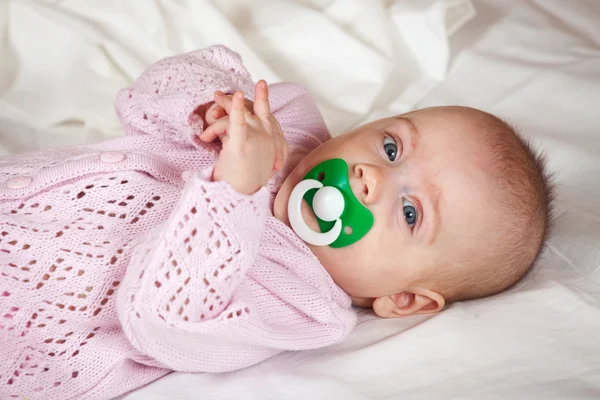 Baby Mädchen von 5 Monaten — Stockfoto