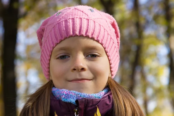 Portrait of girl in knitted cap — Stock Photo, Image