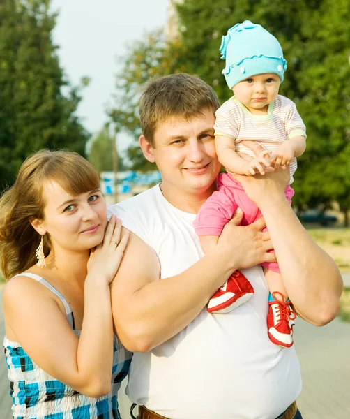Rodiče s dítětem — Stock fotografie