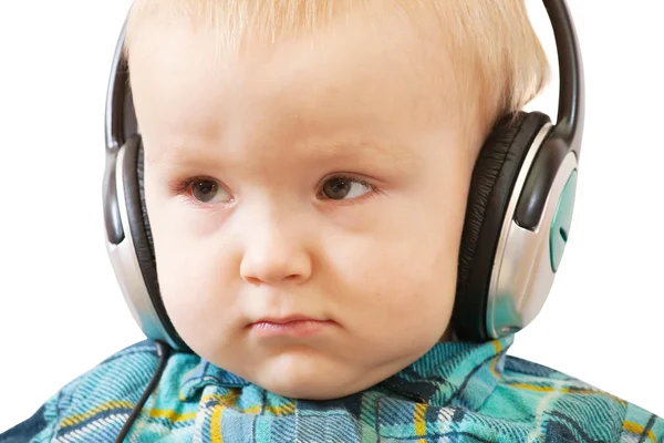 Mały chłopiec ze słuchawkami — Zdjęcie stockowe