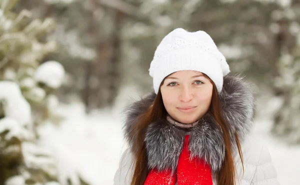 Vintern porträtt av flicka — Stockfoto