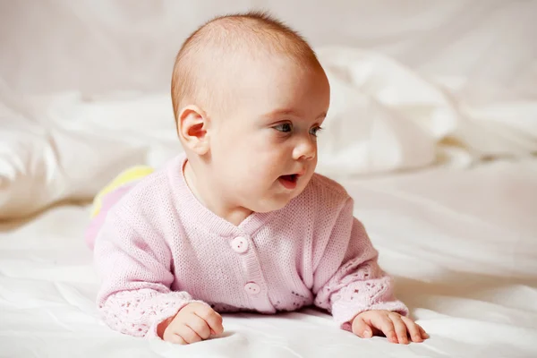 5 månader baby girl — Stockfoto