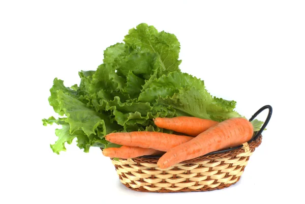 Zöldségfélék kosárban — Stock Fotó