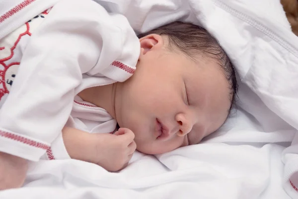 Słodki mały noworodka — Zdjęcie stockowe