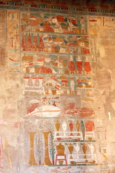 Forntida Egypten bilder i tempel av hatshepsut — Stockfoto