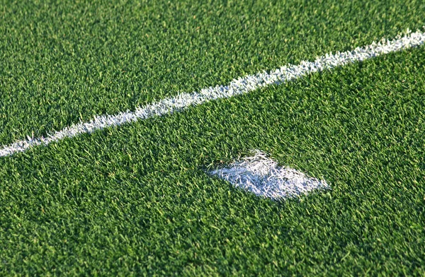 Fechar campo de futebol verde — Fotografia de Stock
