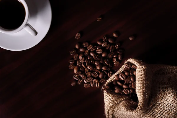 Káva a pytlovina pytel — Stock fotografie